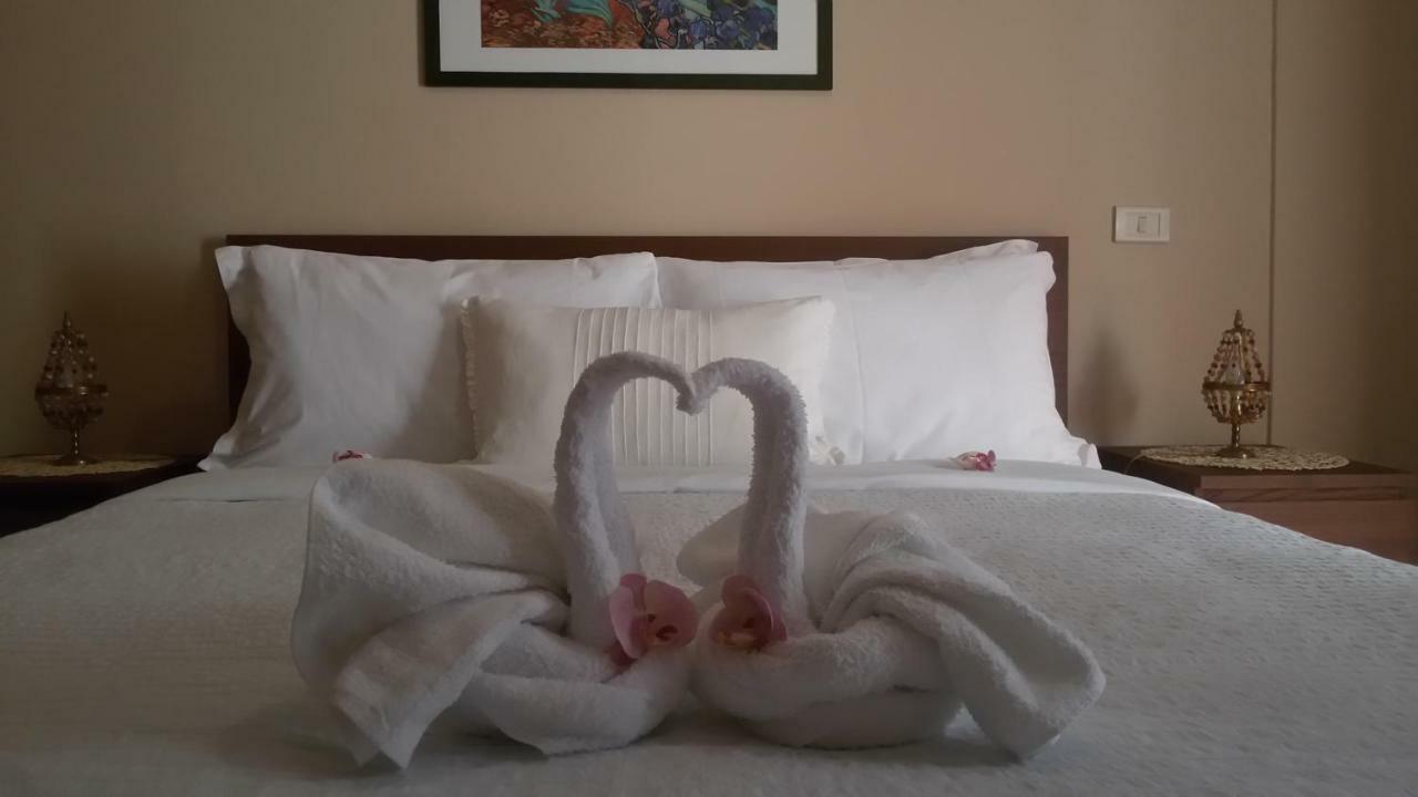 Guest House Le Ginestre Dell'Etna ベルパッソ エクステリア 写真