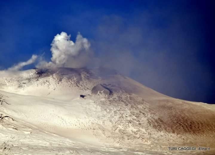 Guest House Le Ginestre Dell'Etna ベルパッソ エクステリア 写真